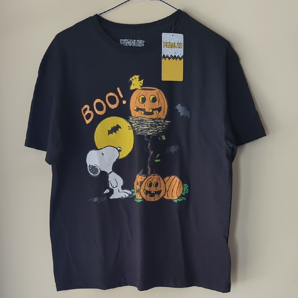 Peanuts Black Halloween Snoopy T-Shirt brand new womens size small